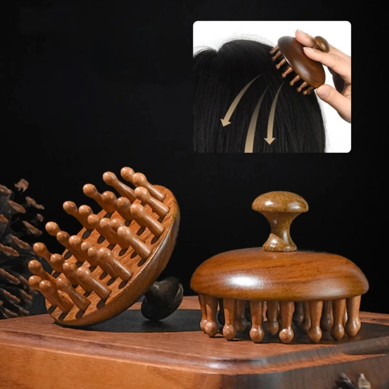 Body Brush - 향나무 소재의 손가락 고리가 달린 마사지